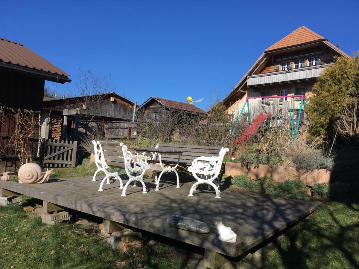 3,5 Zimmerferienwohnung Schwalbenaescht Rueeggisberg Esterno foto